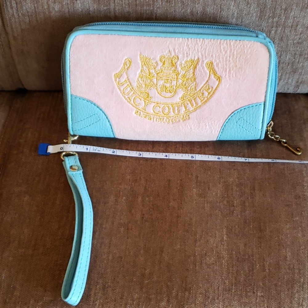 Juicy Couture double zippered wrist wallet